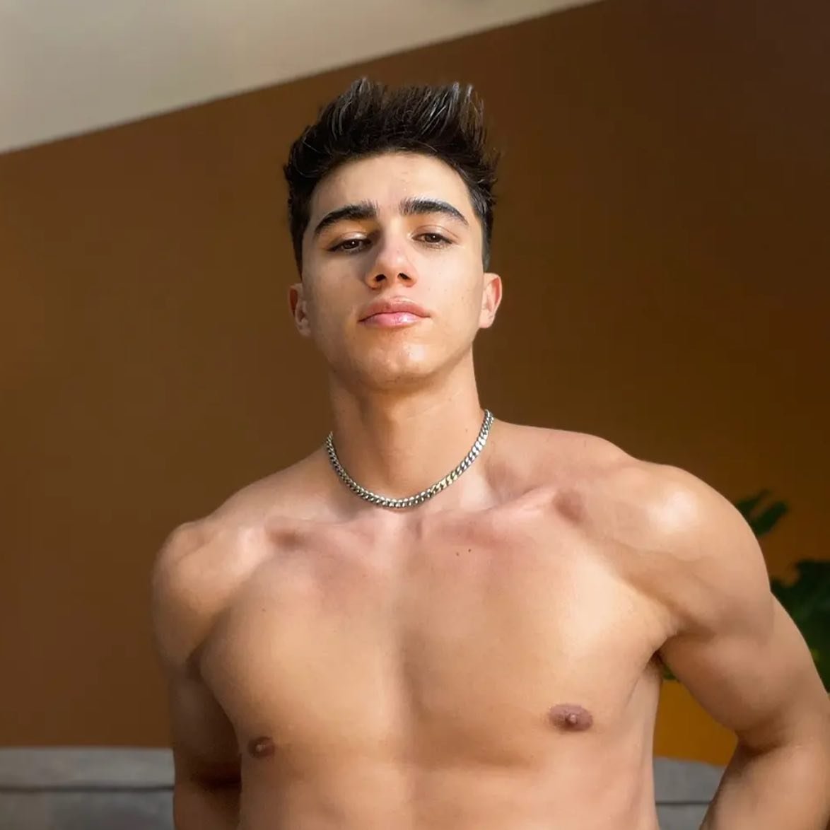 gay sexy model hot white of onlyfans
Nathan Luna Colombian