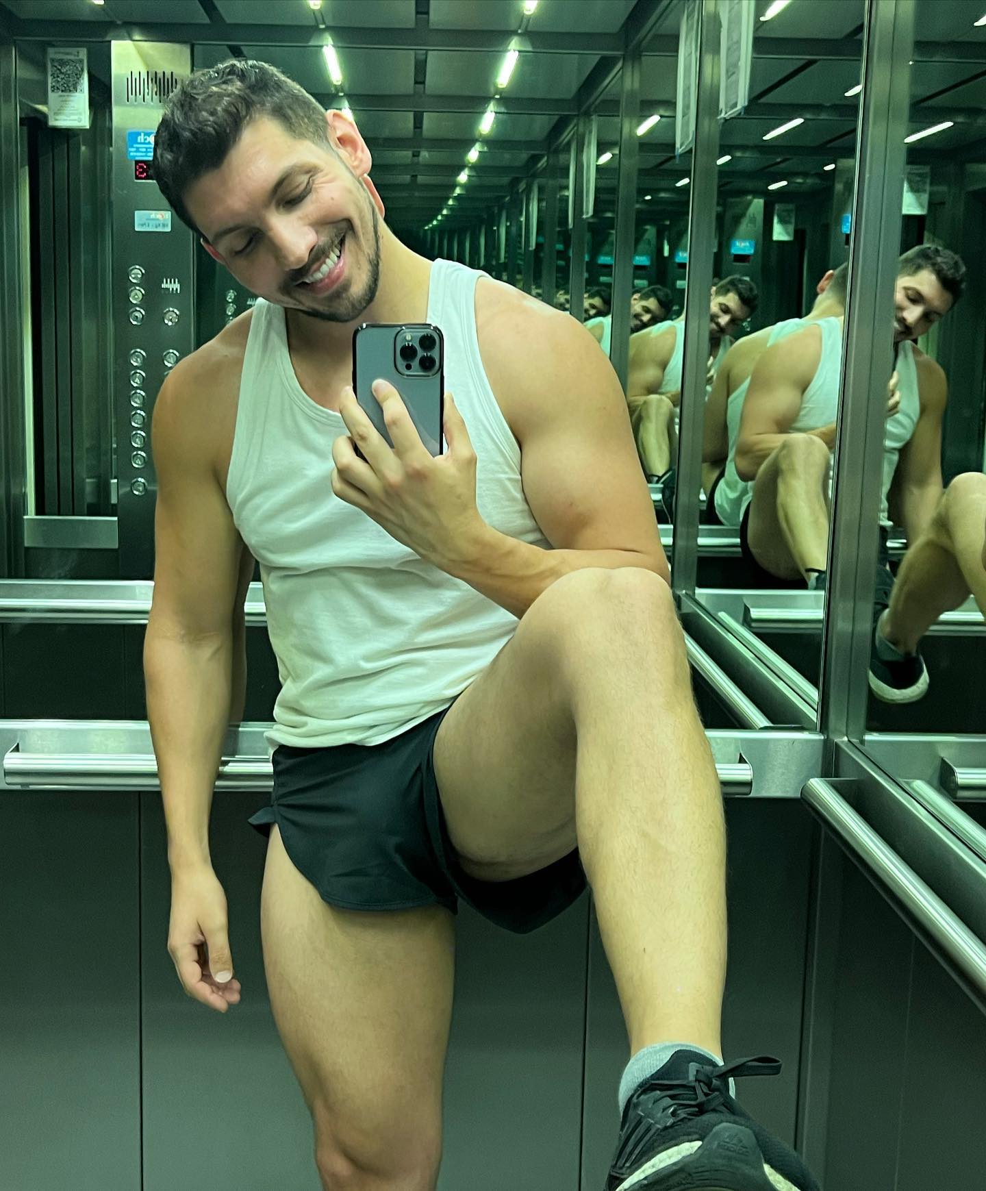 gay sexy model hot white of onlyfans adult actorterradaddy emilianoterra emiliano terra emi terra