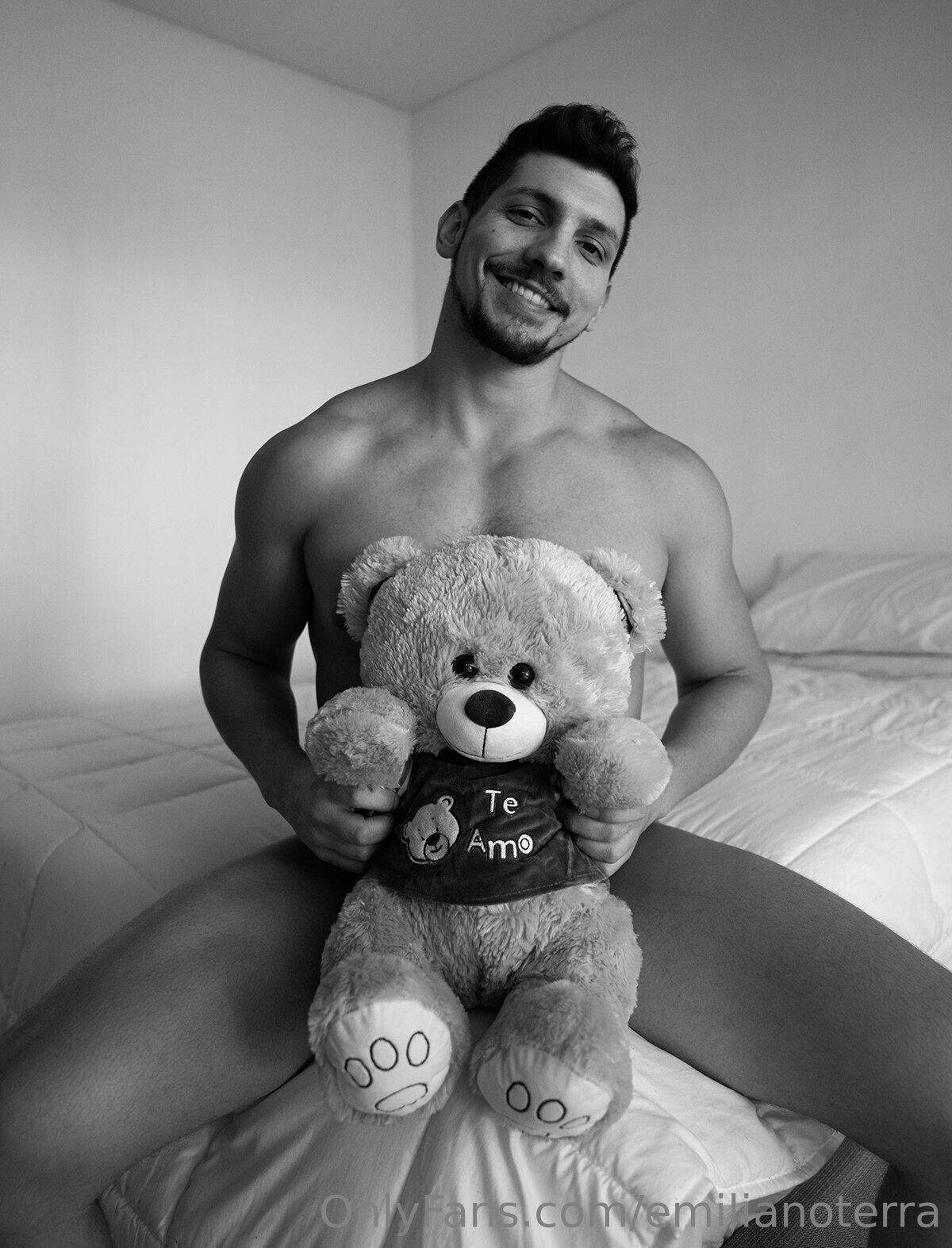 gay sexy model hot white of onlyfans adult actorterradaddy emilianoterra emiliano terra emi terra