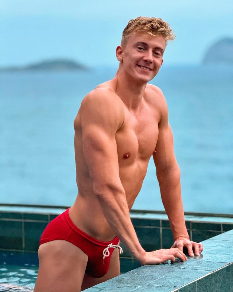 gay sexy model
British Twunk britishtwunk