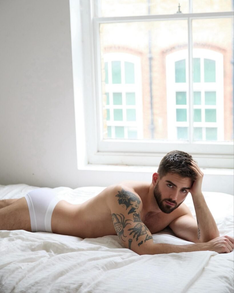 gay sexy model hot white
Vince Torres vitor-her