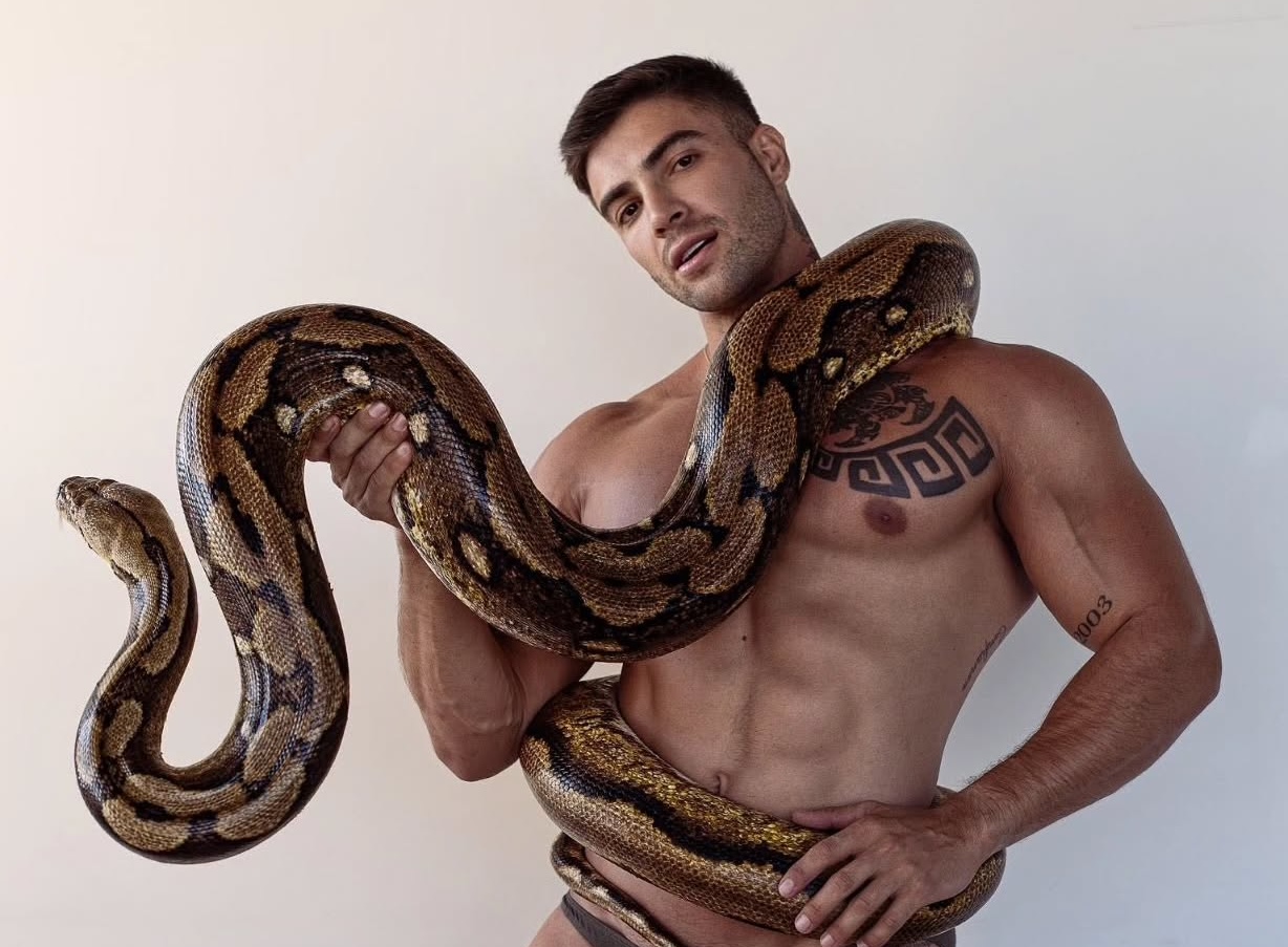 gay sexy model hot white of onlyfans adult actorDaniel Montoya  themasonblaze Alejo Ospina