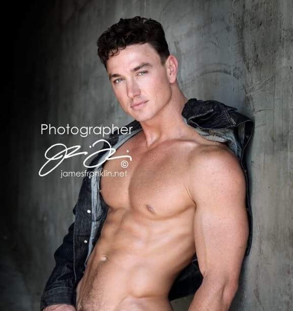 gay sexy model
Cade Maddox cademaddox