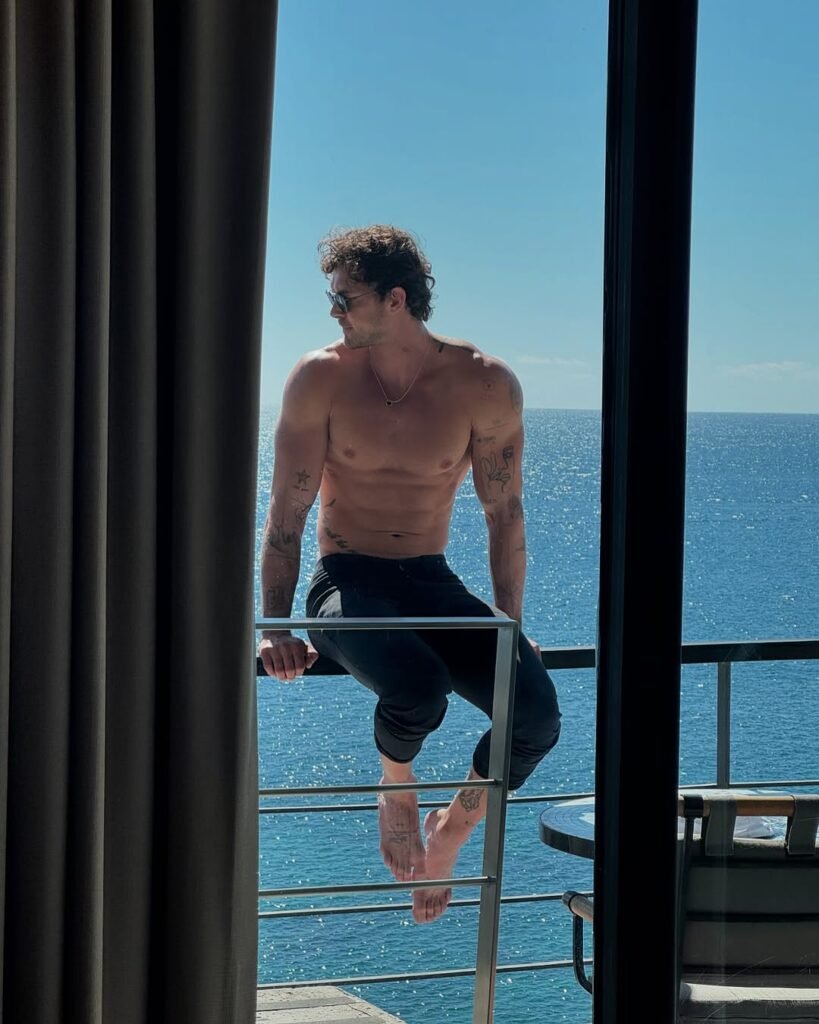 gay gv sexy fashion model hot white of onlyfans famous instagram content creator 
Christian Hogue girlfriend birthday vacation 33yo photoshoot diving