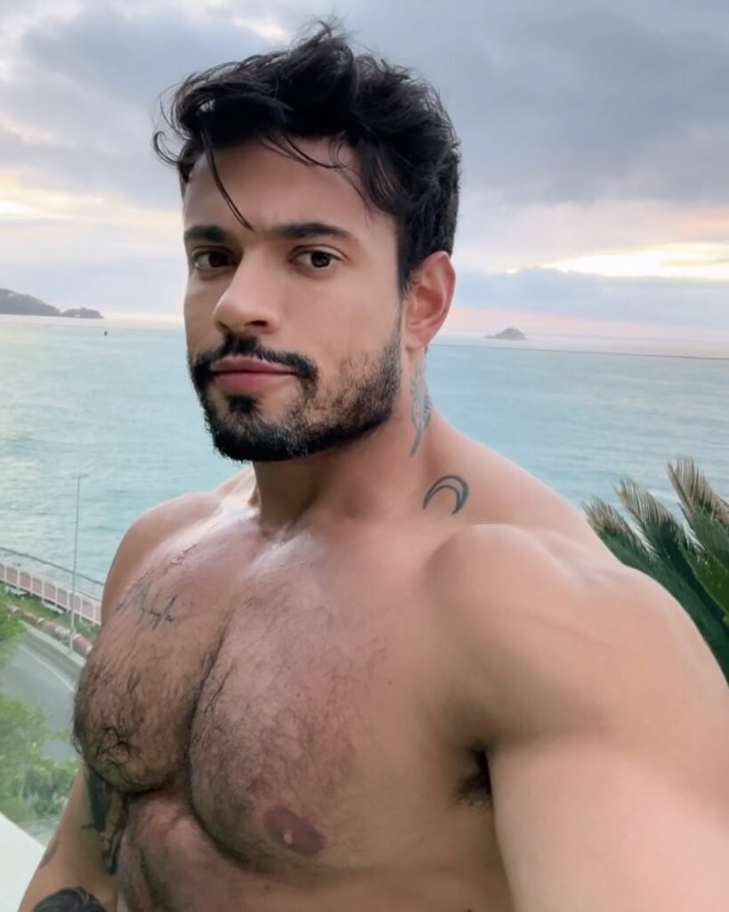 gay gv sexy fashion model hot white of onlyfans famous instagram content creator 模特 演员 写真 帅哥 欧美 大片 时尚 动作演员 钙星
Colombian Alejo Ospinad aospinad