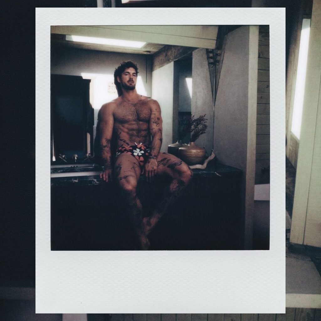 gay gv sexy fashion model hot white of onlyfans famous instagram content creator 模特 男模 写真 帅哥 欧美 大片 时尚 动作演员 钙星
Christian Hogue hoguesdirtylaundry