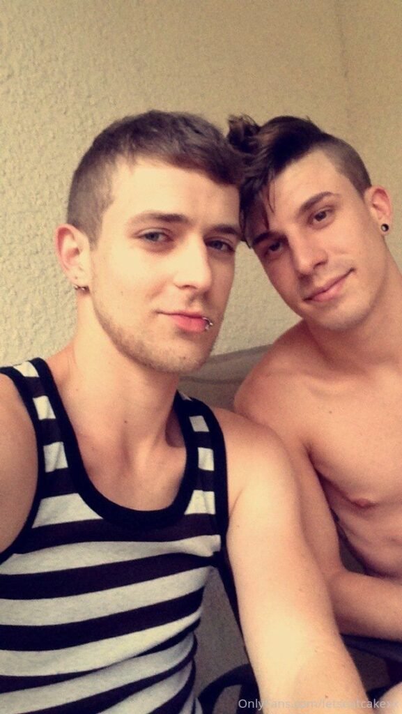 gay gv sexy fashion model hot white of onlyfans famous instagram content creator 模特 男模 写真 帅哥 欧美 大片 时尚 动作演员 钙星 G星 LetsEatCakeXx LetsEatCake kadenhylls Kaden Hylls Tyler Hylls Kyle David Poffenbarger