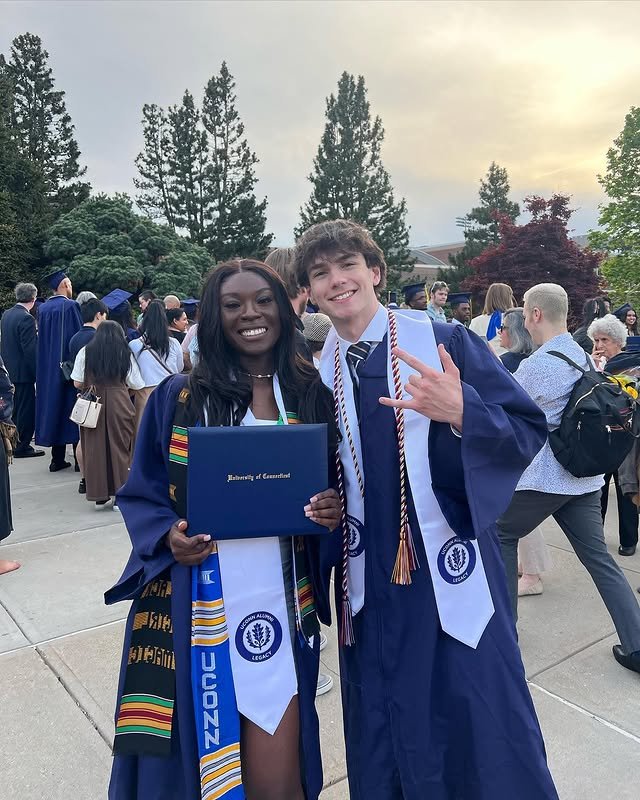 🎓 没想到你的同班同学全世界嫂吉都认识
