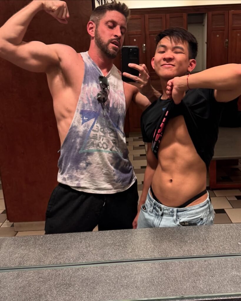 gay gv sexy fashion model hot white of onlyfans famous instagram content creator g4p 模特 男模 写真 帅哥 欧美 大片 时尚 动作演员 钙星 G星
Joel Michael Anderson OfLoveAndFlesh Johnny Ford