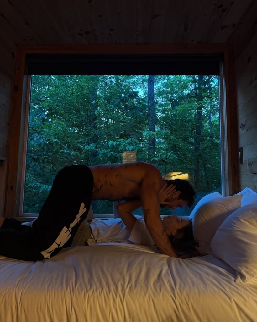 gay gv sexy fashion model hot white of onlyfans famous instagram content creator 模特 男模 写真 帅哥 欧美 大片 时尚 动作演员 钙星
Charley Jordan Mike Saadé Christian Hogue girlfriend ex sextape DJ