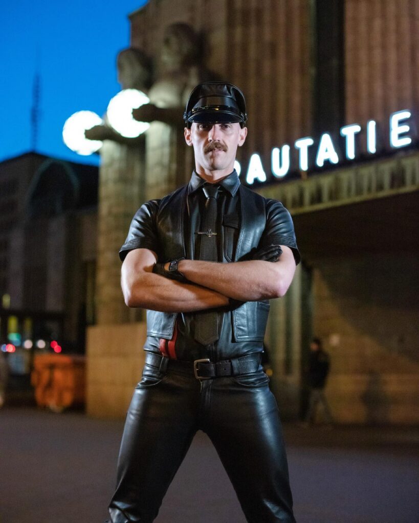 RealGuyTO & Tom Finland
