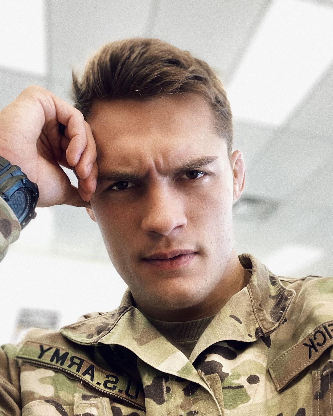 🍉 常春藤军营网红天菜放大招了？